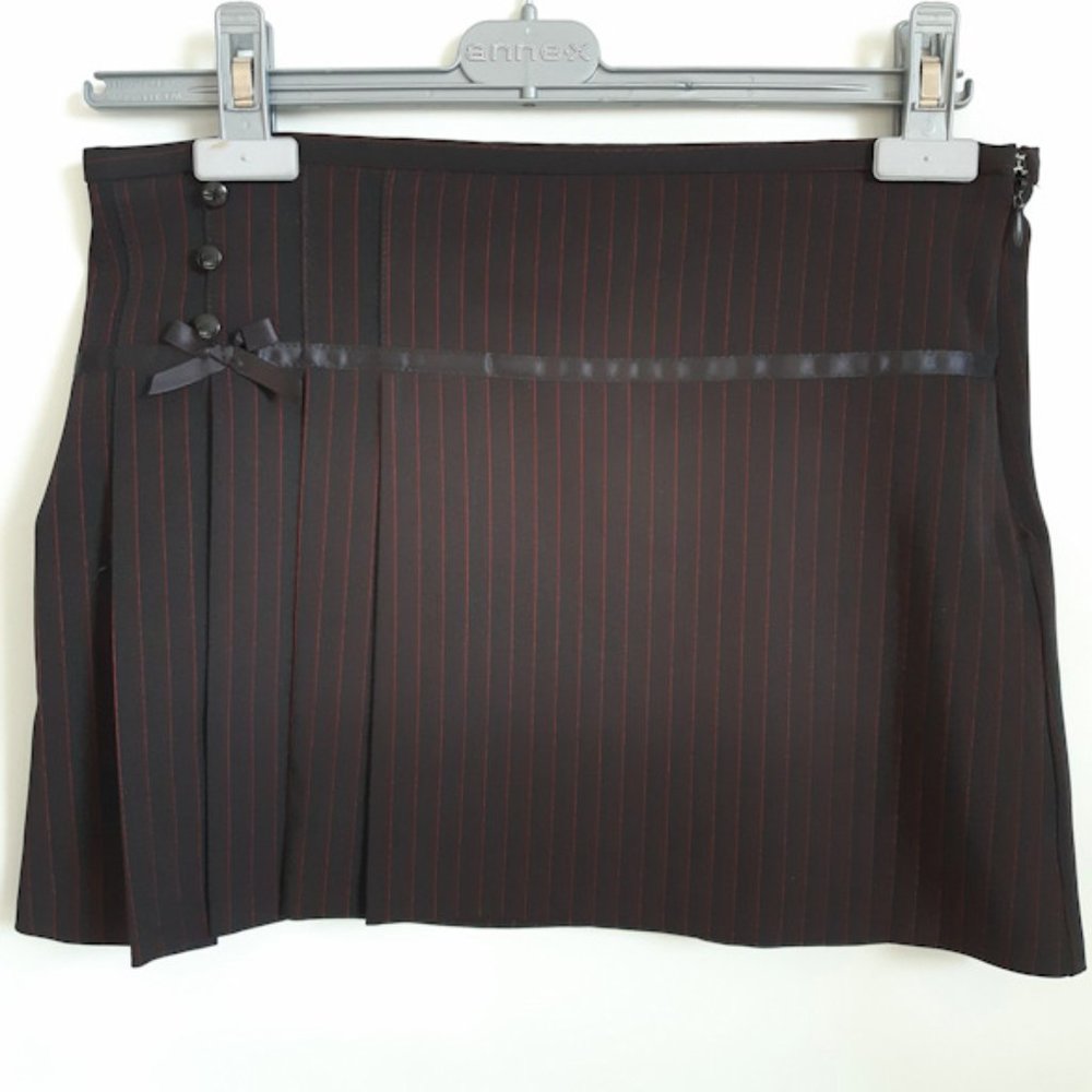 ANNEX Vintage Black Pinstripe Front Pleated Mini Skirt